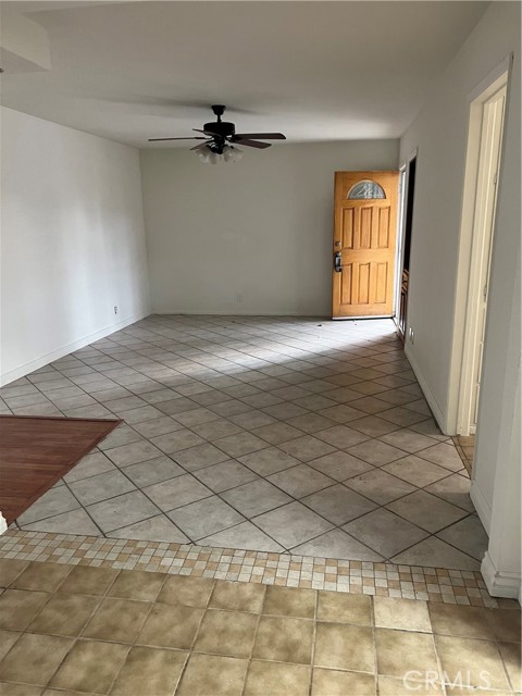 Detail Gallery Image 8 of 21 For 44078 Cedar, Lancaster,  CA 93534 - 3 Beds | 1 Baths