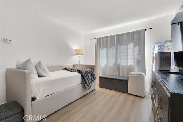 Detail Gallery Image 16 of 21 For 5530 Thornburn St #102,  Los Angeles,  CA 90045 - 2 Beds | 2 Baths