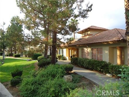 1365 Crafton Avenue, Mentone CA: https://media.crmls.org/medias/4fd209ca-15b9-4d3c-b45d-02e95edfcadb.jpg