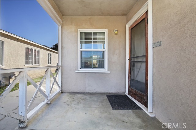 Detail Gallery Image 4 of 29 For 1618 W 9th, Santa Ana,  CA 92703 - 3 Beds | 1 Baths