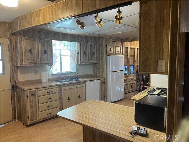 27601 sun city Boulevard, Menifee CA: https://media.crmls.org/medias/4fd227ce-cac2-46f2-acbb-fcbb2c48a4d6.jpg