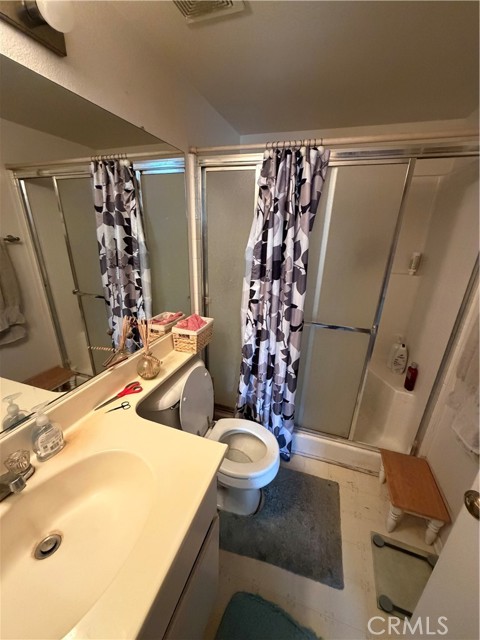 Detail Gallery Image 6 of 6 For 29080 Stonegate Ct, Highland,  CA 92346 - 4 Beds | 3 Baths