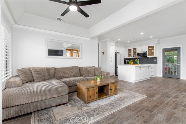 Detail Gallery Image 24 of 72 For 22391 San Joaquin, Canyon Lake,  CA 92587 - 4 Beds | 2/1 Baths