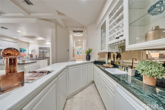 1768 Oakwood Avenue, Arcadia CA: https://media.crmls.org/medias/4fd312f2-6d1d-41e8-bc2b-ec4b32fa4410.jpg