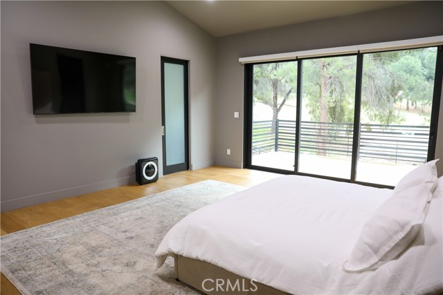 Detail Gallery Image 31 of 61 For 12664 Mclennan, Granada Hills,  CA 91344 - 5 Beds | 6 Baths