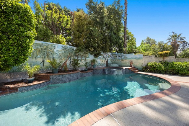 112 Morgan Ranch Road, Glendora CA: https://media.crmls.org/medias/4fd3cdf5-9b8a-4b44-9e60-f38ddda63a20.jpg