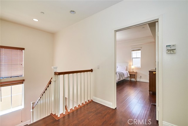 717 Arcadia Avenue, Arcadia CA: https://media.crmls.org/medias/4fd40a97-6867-47d3-add0-4a9248676dc9.jpg