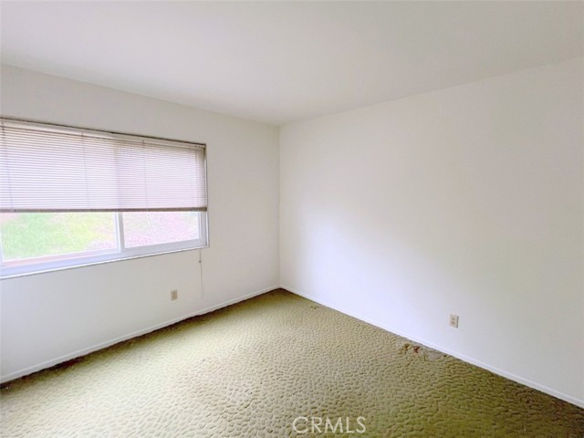 Detail Gallery Image 22 of 29 For 1622 Sunny Heights, Los Angeles,  CA 90065 - 5 Beds | 3 Baths