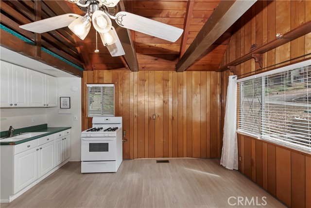 Detail Gallery Image 10 of 35 For 1168 S Sheephorn Rd, Big Bear City,  CA 92314 - 2 Beds | 1 Baths