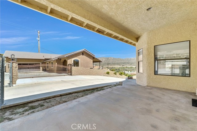 Detail Gallery Image 8 of 49 For 7474 Calpella Ave, Hesperia,  CA 92345 - 4 Beds | 2/1 Baths