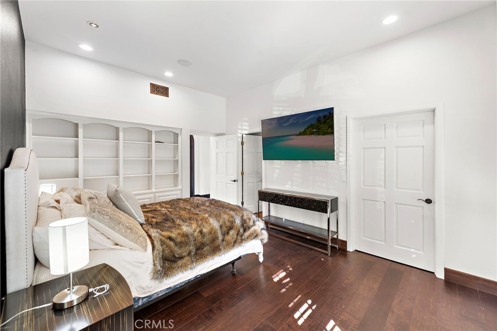 4fd6a26e D9de 4046 944b 6bb610d50065