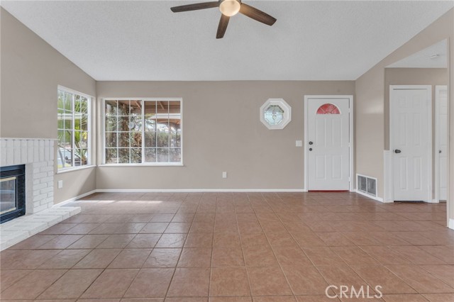 Detail Gallery Image 9 of 32 For 22800 Kinross Ln, Moreno Valley,  CA 92557 - 3 Beds | 2 Baths