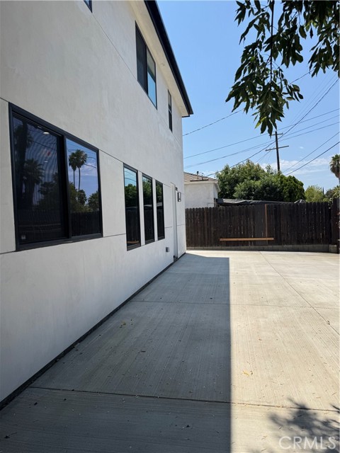 17457 Bullock Street, Encino CA: https://media.crmls.org/medias/4fd6fc77-5210-4b4e-8019-d5cdf14d2d01.jpg
