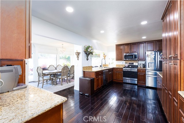 24652 Caverna, Mission Viejo CA: https://media.crmls.org/medias/4fd70642-65a9-4264-9079-31383bcee722.jpg