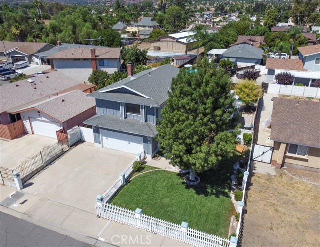 949 Dolly Drive, Lake Elsinore CA: https://media.crmls.org/medias/4fd70dc2-3481-4679-9e20-29d72dfe027c.jpg