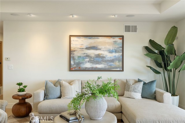 Detail Gallery Image 14 of 43 For 3501 Sausalito, Corona Del Mar,  CA 92625 - 3 Beds | 2 Baths