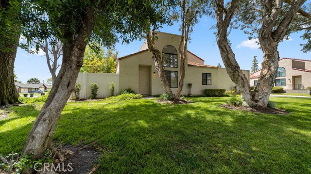 8591 Salina Street, Rancho Cucamonga CA: https://media.crmls.org/medias/4fd77508-7a80-402a-a96a-15c6329b3102.jpg