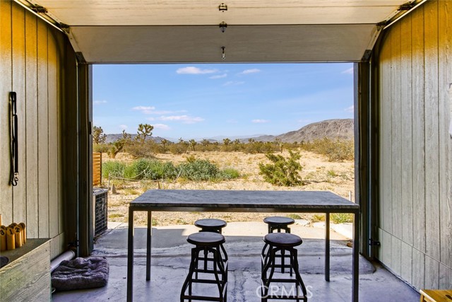1001 Gibralter Road, Landers CA: https://media.crmls.org/medias/4fd82a10-d777-4260-99dd-911d7bb611c2.jpg