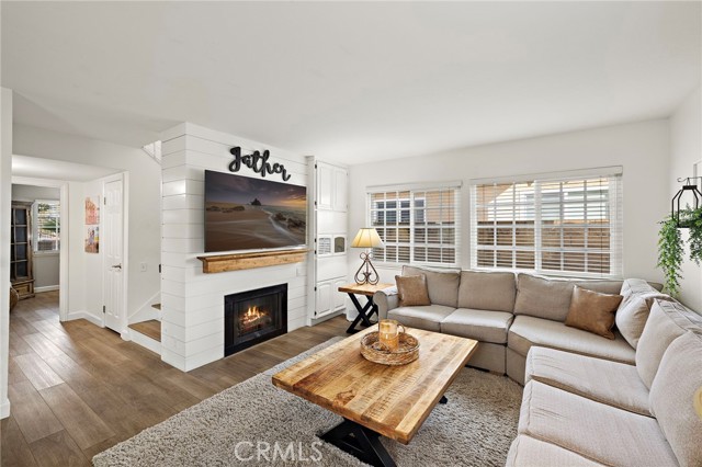 Detail Gallery Image 8 of 33 For 21825 Calabaza, Mission Viejo,  CA 92691 - 4 Beds | 3 Baths