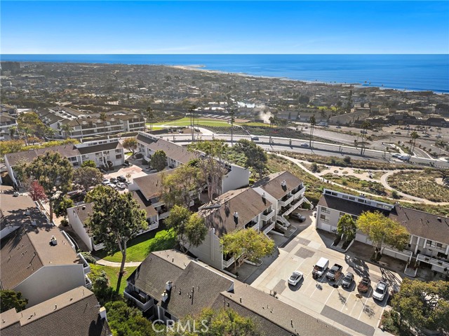 Detail Gallery Image 22 of 29 For 12 Encore Ct, Newport Beach,  CA 92663 - 4 Beds | 2/1 Baths