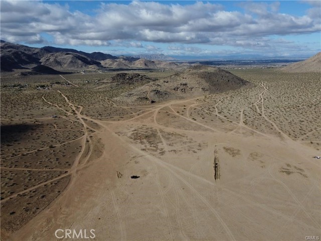 Detail Gallery Image 11 of 11 For 2 Fairview Valley Rd, Apple Valley,  CA 92307 - – Beds | – Baths