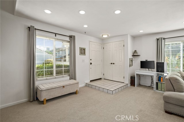 Detail Gallery Image 6 of 47 For 1693 N Mountain #D,  Upland,  CA 91784 - 3 Beds | 2/1 Baths