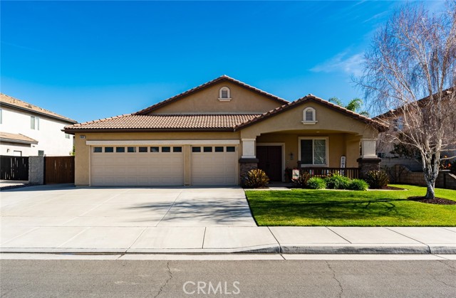 Detail Gallery Image 1 of 1 For 6684 Alpine St, Corona,  CA 91752 - 4 Beds | 2 Baths