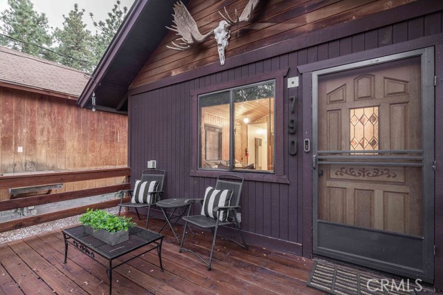 Detail Gallery Image 3 of 31 For 790 Pine Ln, Sugarloaf,  CA 92386 - 2 Beds | 1 Baths