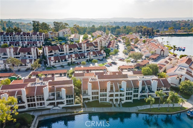 27927 Trocadero, Mission Viejo CA: https://media.crmls.org/medias/4fda4ec7-29e8-4c21-8860-d69e1dfc44d5.jpg