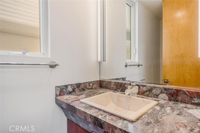 221 17th, Manhattan Beach, California 90266, 5 Bedrooms Bedrooms, ,6 BathroomsBathrooms,Residential,For Sale,17th,SR26091960