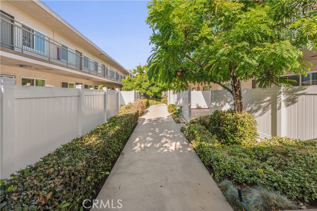 Detail Gallery Image 4 of 16 For 20917 Amie Ave #17,  Torrance,  CA 90503 - 1 Beds | 1 Baths