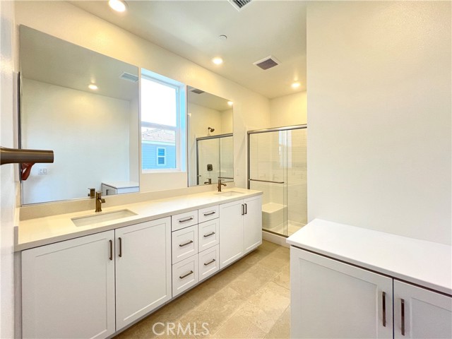 Detail Gallery Image 12 of 15 For 3513 Indigo Privado, Ontario,  CA 91764 - 3 Beds | 2/2 Baths