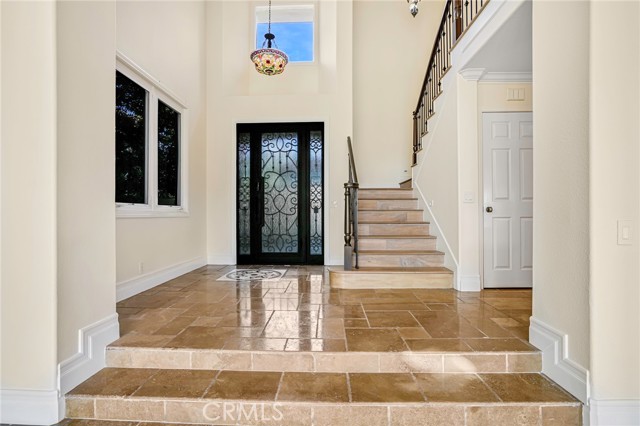 Detail Gallery Image 5 of 38 For 6452 Doral Dr, Huntington Beach,  CA 92648 - 5 Beds | 3/1 Baths