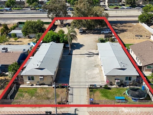 16158 Ceres Avenue, Fontana CA: https://media.crmls.org/medias/4fdd7800-bfab-4dbe-8c1a-7130b52909a8.jpg
