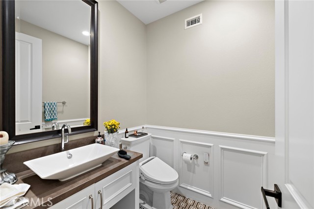 137 Sunset, Irvine CA: https://media.crmls.org/medias/4fdd8e72-4181-4b15-a48f-e2d0c25e2e07.jpg