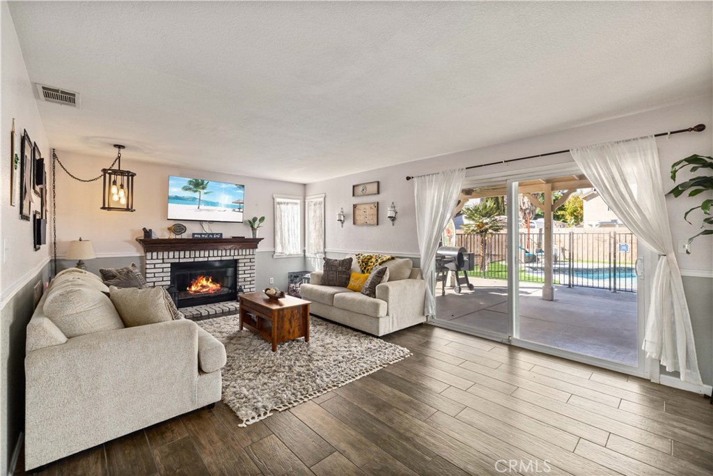 MLS #SR25245034 image #17