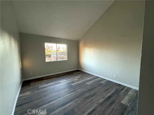 Detail Gallery Image 7 of 23 For 2421 Hawthorn, Escondido,  CA 92027 - 2 Beds | 2 Baths