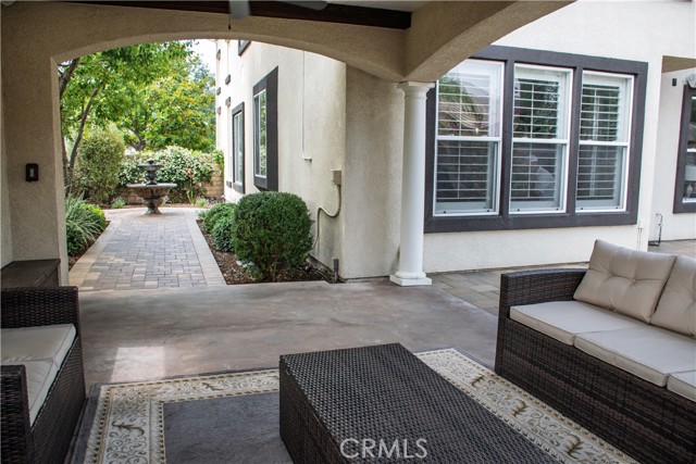 1671 Fairway Drive, Corona CA: https://media.crmls.org/medias/4fdde1ea-90d8-4fa2-b32f-154e880db1e5.jpg