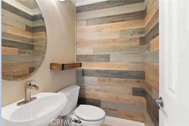 8449 E Meadowridge Street, Anaheim CA: https://media.crmls.org/medias/4fde3f90-b3f1-4eca-8a87-739443d161ae.jpg