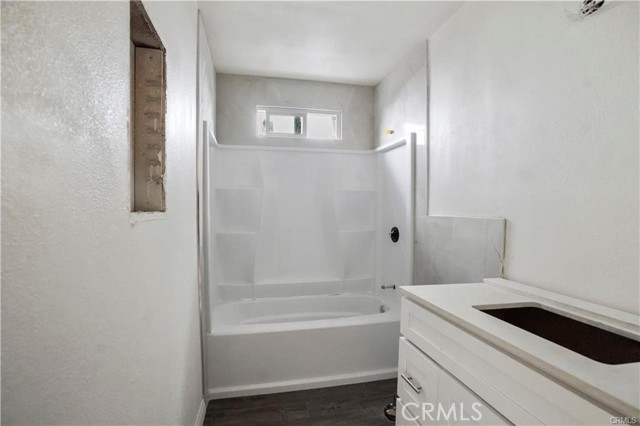 Detail Gallery Image 23 of 31 For 1003 W Myrtle St, Santa Ana,  CA 92703 - – Beds | – Baths