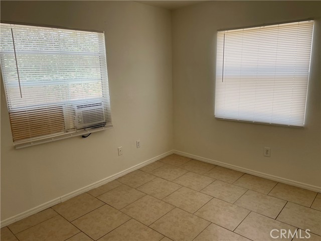 Detail Gallery Image 6 of 17 For 316 Maxine Ave, Barstow,  CA 92311 - 2 Beds | 1 Baths