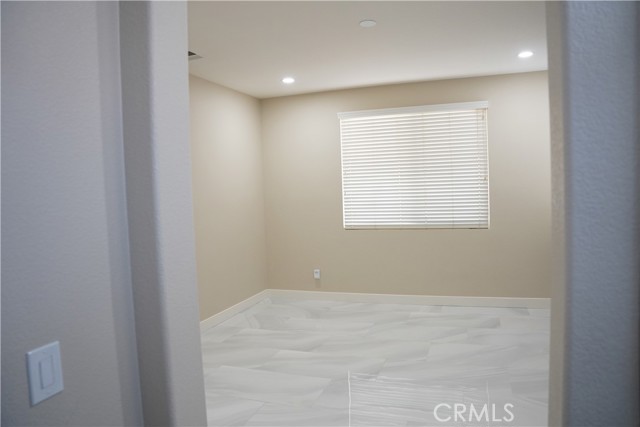 Detail Gallery Image 11 of 30 For 11534 Charm Ln, Adelanto,  CA 92301 - 3 Beds | 2 Baths