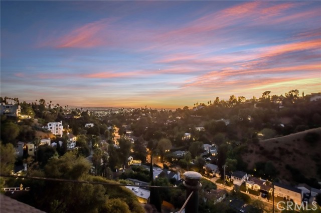 Detail Gallery Image 69 of 74 For 2547 Canyon Oak Dr, Los Angeles,  CA 90068 - 3 Beds | 3 Baths