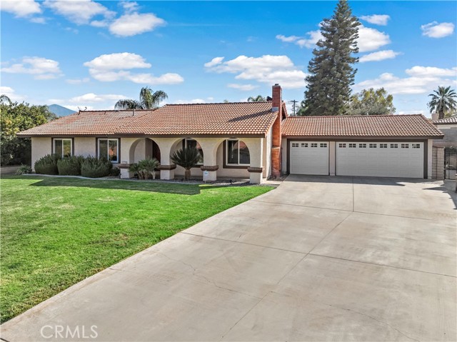 Detail Gallery Image 1 of 73 For 177 Channing St, Redlands,  CA 92373 - 4 Beds | 2 Baths