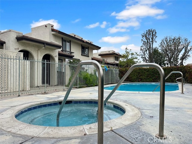 Image 29 of 33 For 9948 Del Rio