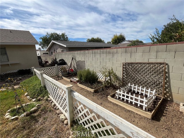 Detail Gallery Image 22 of 25 For 16259 Septo St, North Hills,  CA 91343 - 4 Beds | 2 Baths