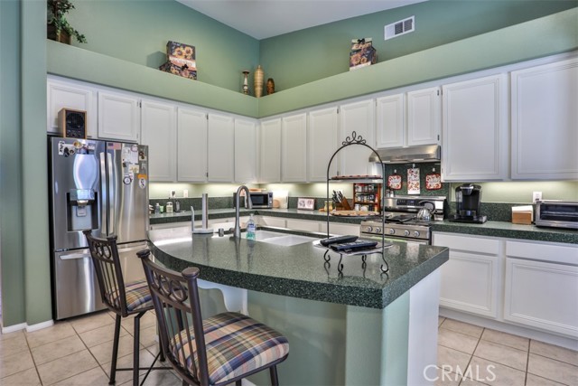 Detail Gallery Image 14 of 52 For 930 Mccall, Corona,  CA 92881 - 4 Beds | 2 Baths