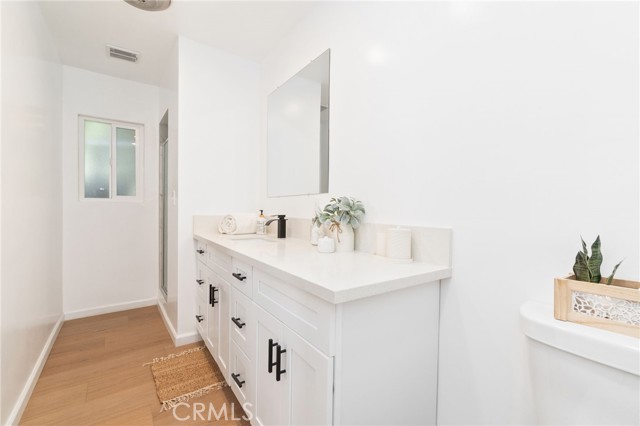 5701 Milton photo 23