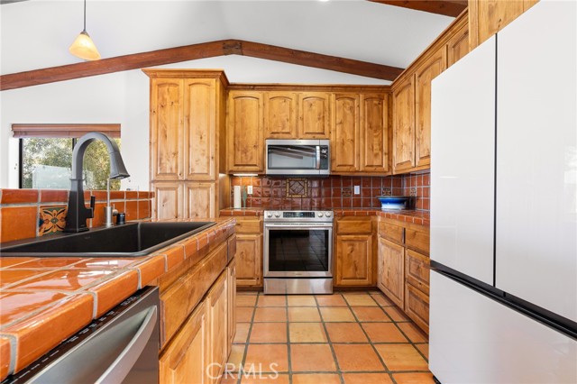 Detail Gallery Image 25 of 63 For 60556 Mountain View Trl, Joshua Tree,  CA 92252 - 3 Beds | 2 Baths