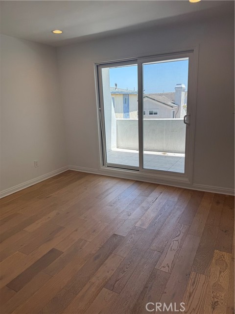 Detail Gallery Image 14 of 18 For 2308 Harriman Ln #D,  Redondo Beach,  CA 90278 - 2 Beds | 1/1 Baths